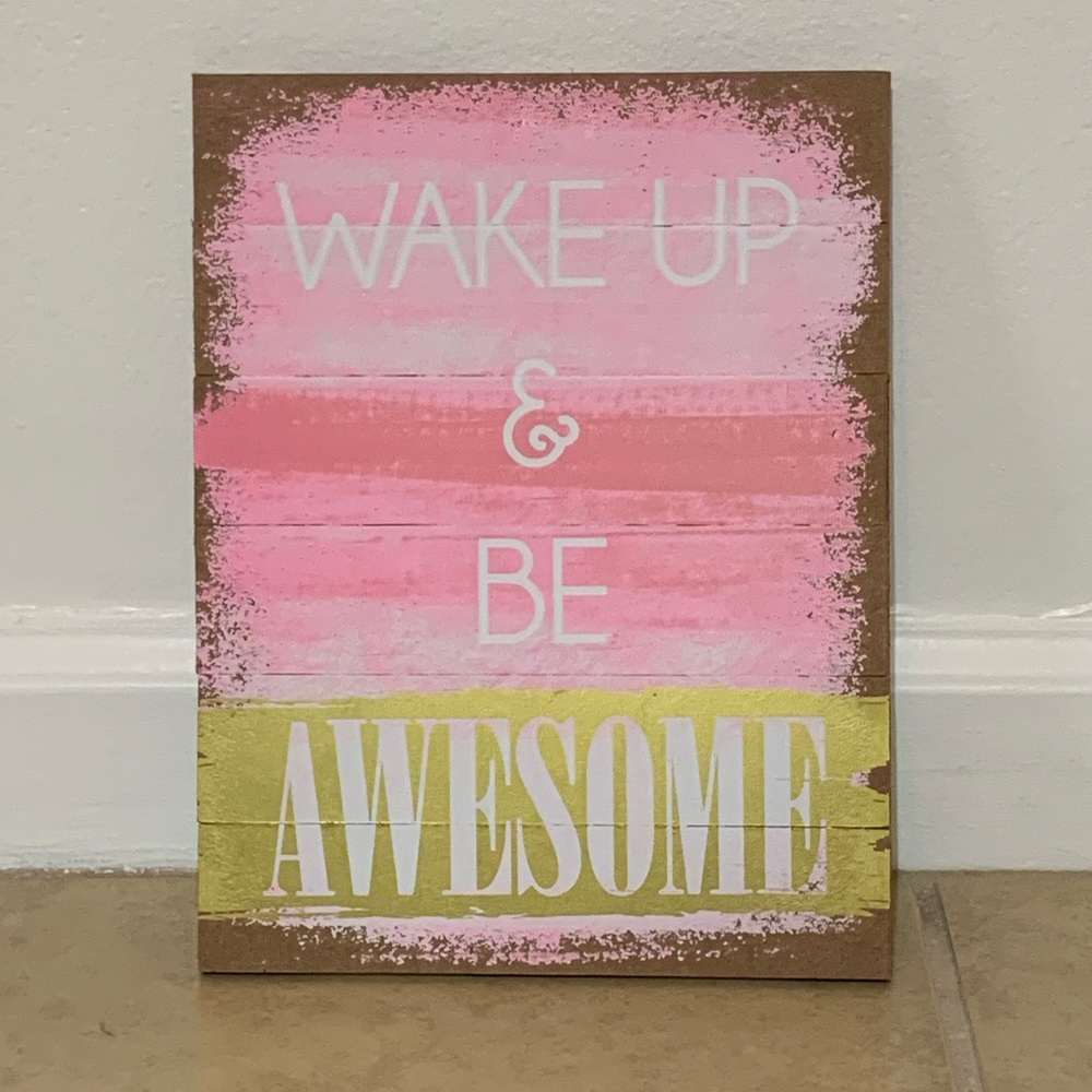 Claire’s art wall decor